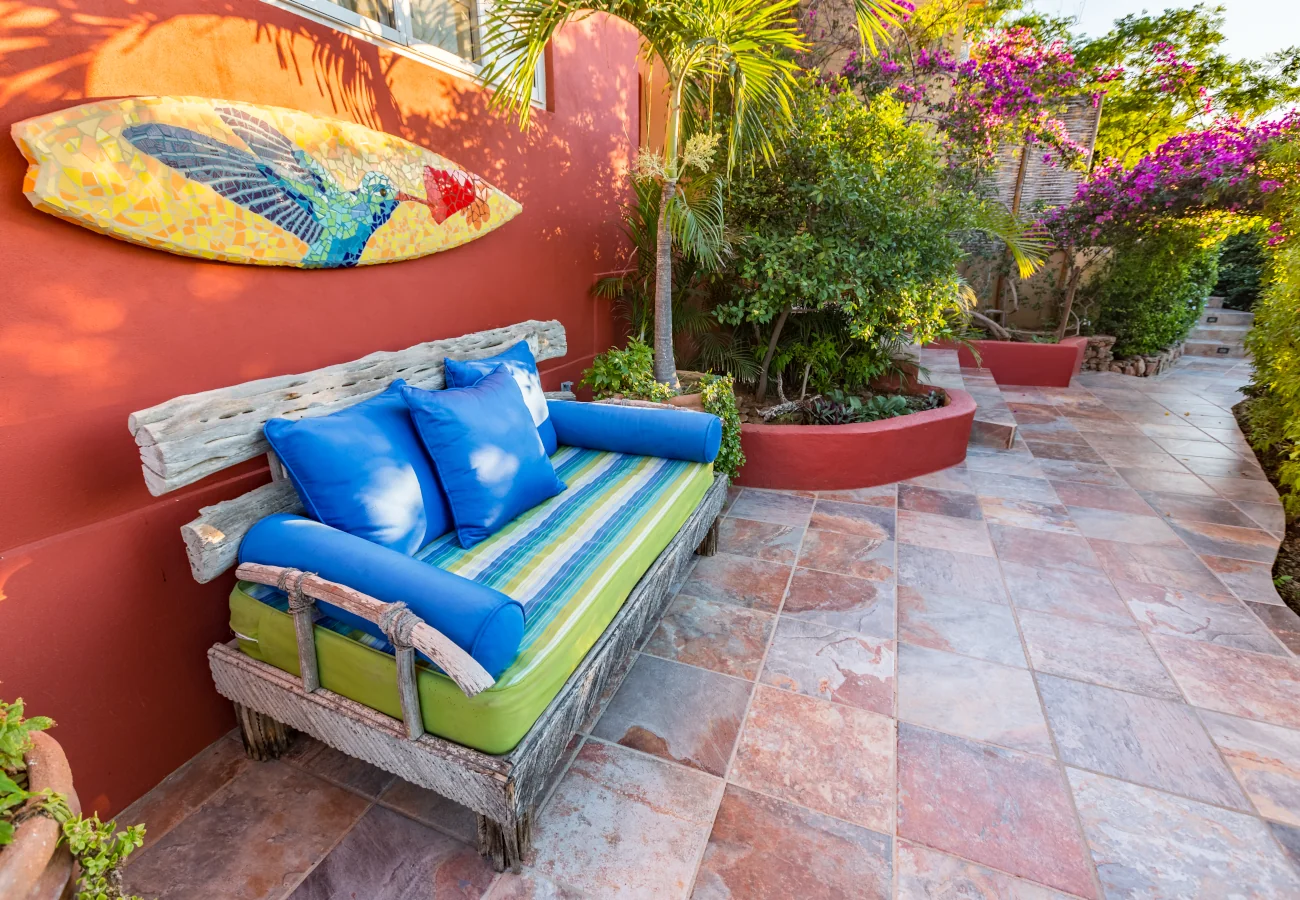 ColinRuggieroPhoto_COLIBRIS SOFA VIEW-HDR