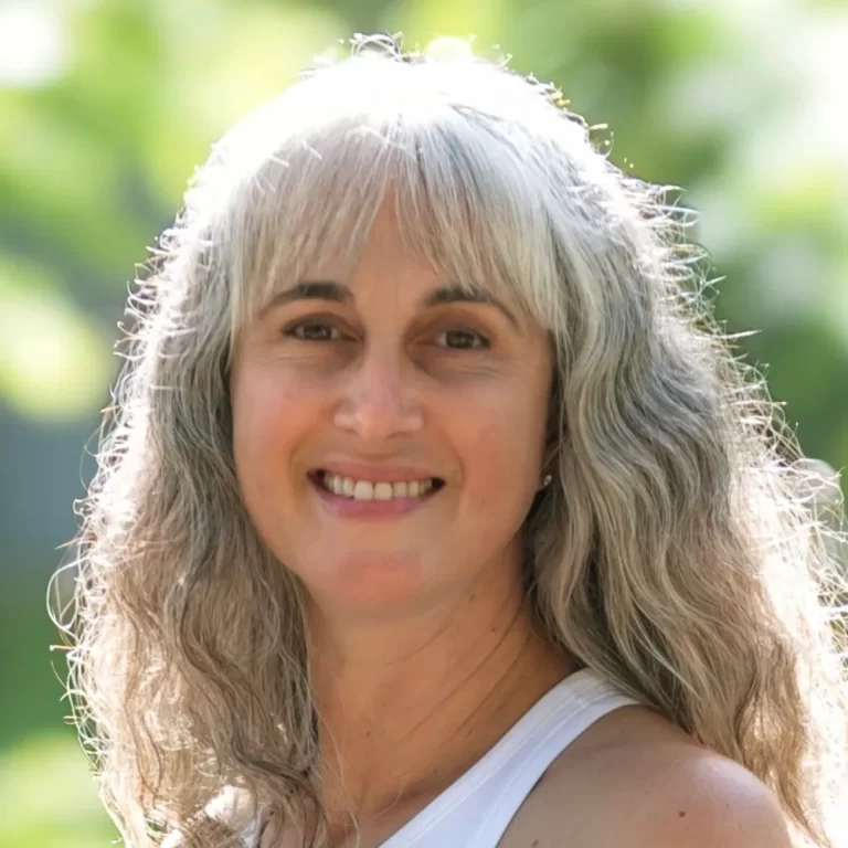 picture of kourtney feinstein smiling