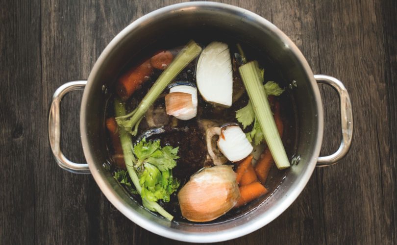 Bone broth food preparation