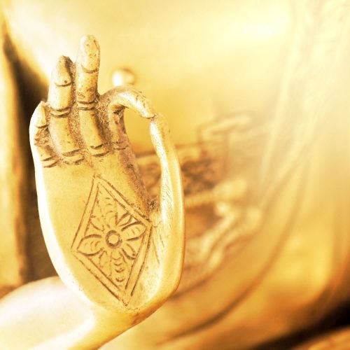 Hand of the golden Buddha 02